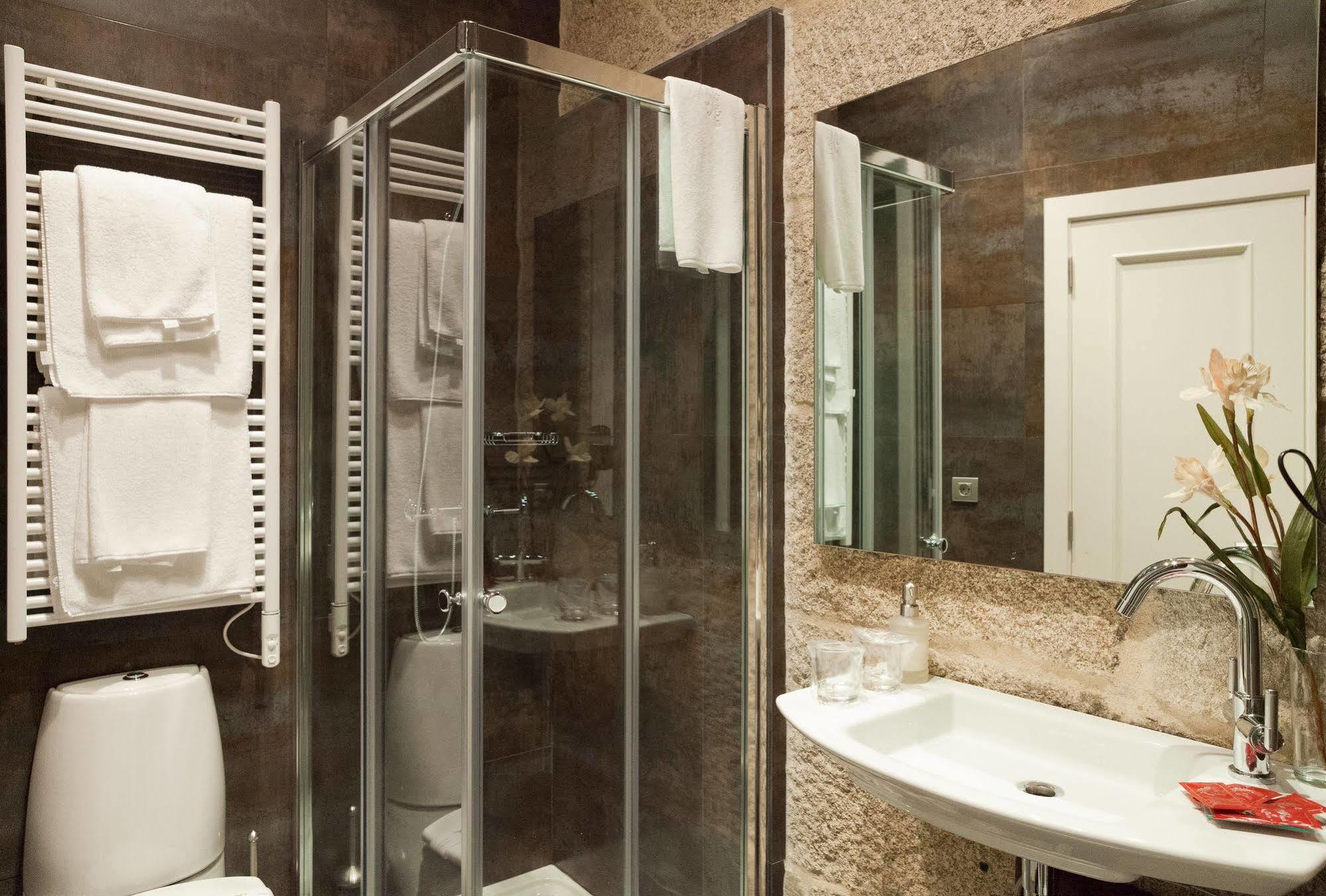 Hotel Puerta Gamboa Vigo Dış mekan fotoğraf